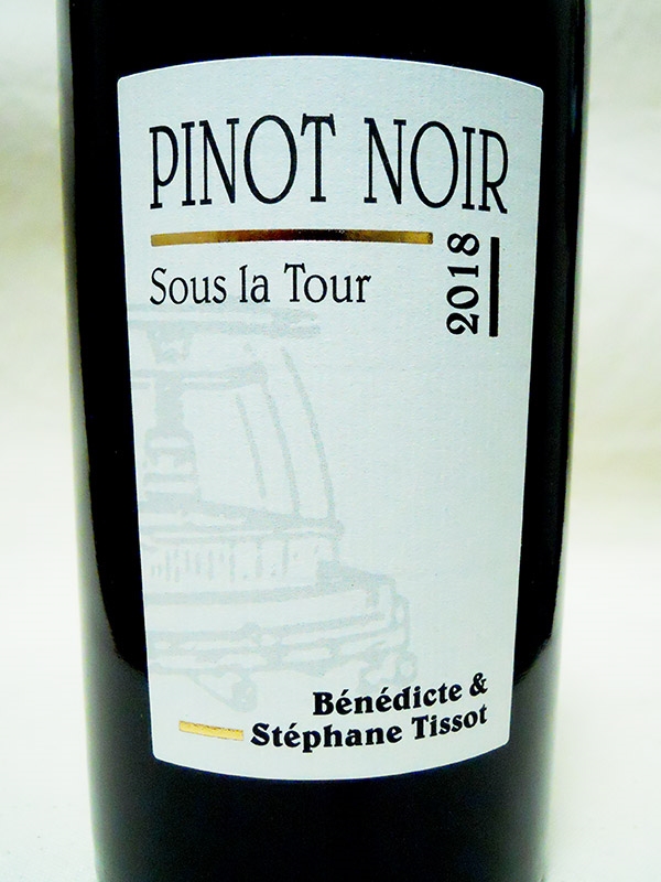 Benedicte Stephane Tissot Pinot Noir Sous La Tour 2018